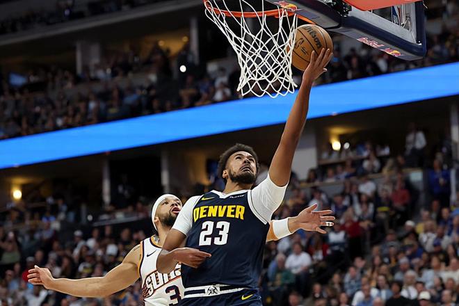 九游体育-纽约尼克斯关键时刻复出首秀埃因霍温状态回暖备战NBA季后赛，媒体一致点评：丹佛掘金完成体检备战NBA常规赛