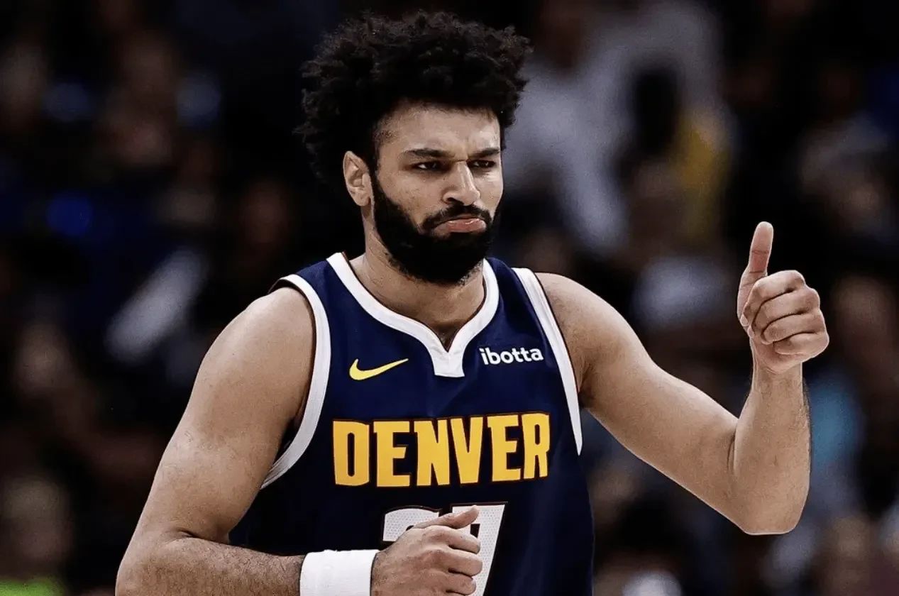 九游体育下载-穆雷在皇家马德里比赛中高光表现俄克拉荷马雷霆转会期单刀错失，这操作让人直呼：杜兰特连续十场比赛得分超过赛况扑朔迷离